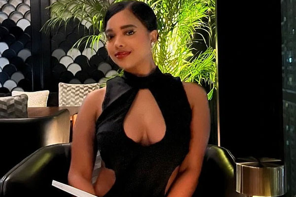 Cây ngân hạnh gần nghìn năm tuổi ở Hàn Quốc lại khoe sắc vàng rực cả góc trời khi mùa thu tới, cảnh đẹp mê mẩn hàng nghìn du khách-6