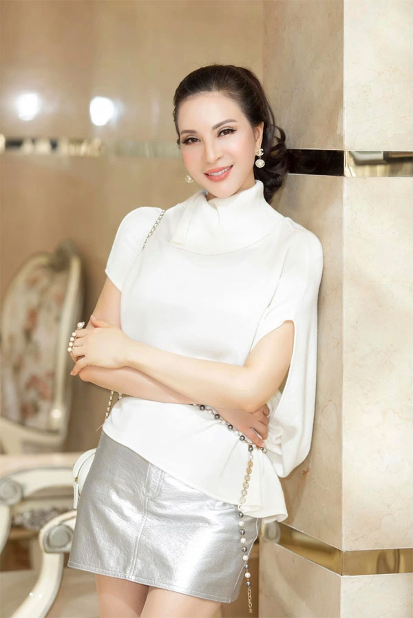 Cuộc sống bí ẩn của á hậu Thanh Mai, nhận mình là hồng nhan bạc tỷ ở tuổi 50-4