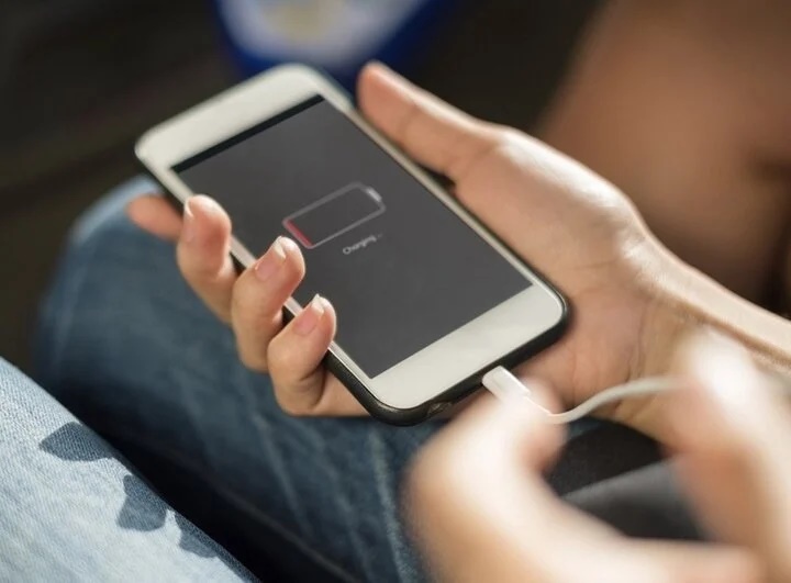 Tại sao điện thoại sạc pin chậm?-1