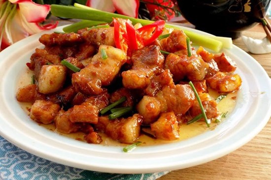 Thịt ba chỉ rim mắm muốn ngon, nhất định phải kết hợp với thứ này