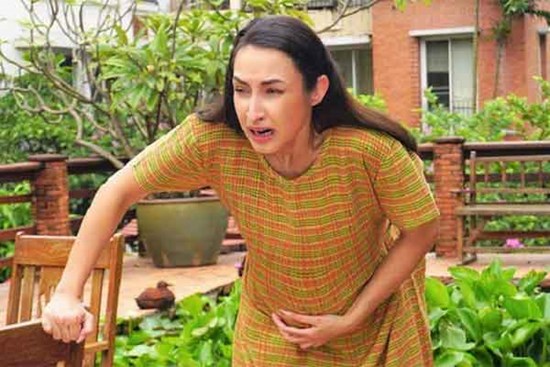 Nghẹn ngào khi nghe câu nói của mẹ chồng trước cửa phòng sinh