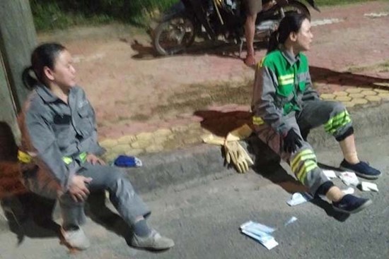 Hai nữ công nhân quét rác bị nhóm thanh niên dùng súng bắn lúc rạng sáng