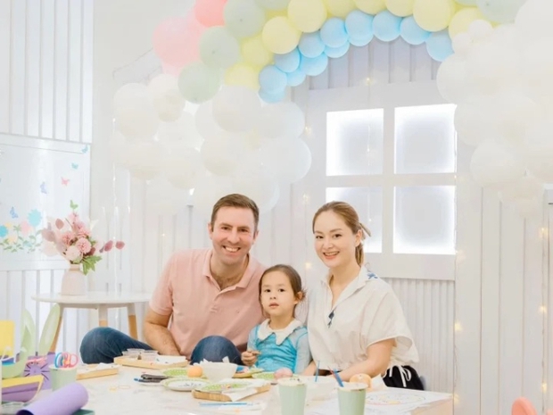 Diễn viên Lan Phương mang bầu lần 2: Vật vã ốm nghén nặng, không thể ôm người thân vì lý do này-6