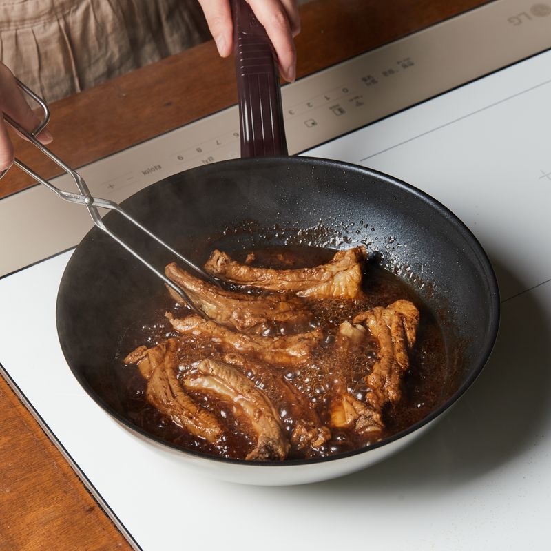 Sườn heo om theo cách này vừa mềm ngon lại thơm phức, ăn bao nhiêu cơm cũng hết-5