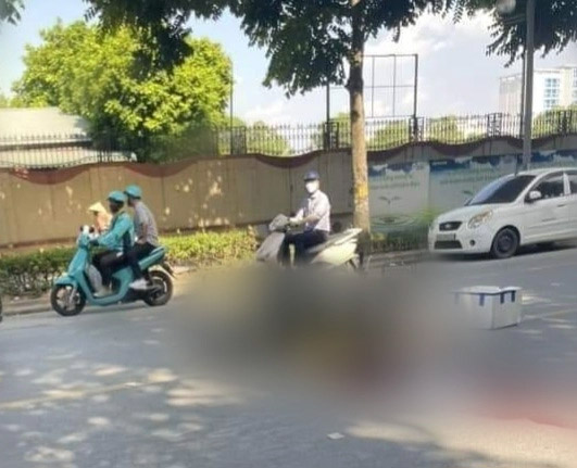 Va chạm với xe buýt, nam shipper tử vong ngay tại chỗ-1