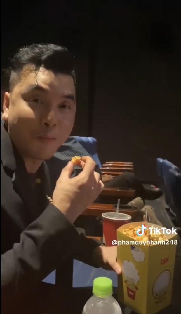 Sau thời gian giấu kín, Phạm Quỳnh Anh bất ngờ công khai diện mạo của bạn trai lâu năm?-1