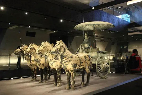 Bí ẩn cỗ xe giường nằm” của Tần Thủy Hoàng hơn 2.000 năm vẫn hoạt động-3