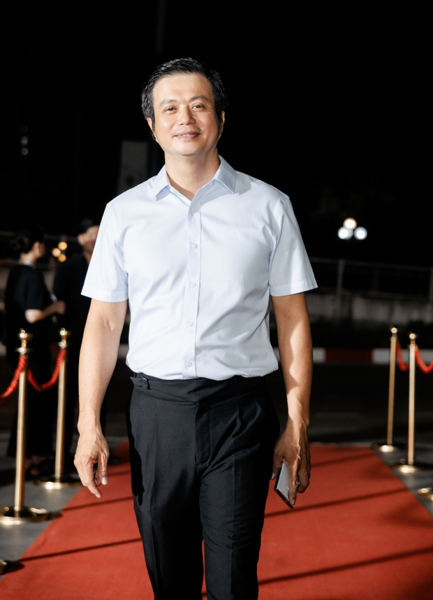 Hoa hậu Ngọc Hân và dàn sao Việt đổ bộ thảm đỏ ra mắt phim Giao Lộ 8675 tại Hà Nội-3