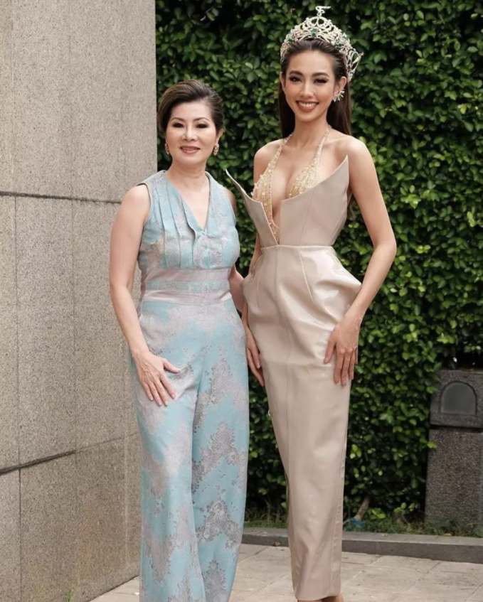 Thùy Tiên bất ngờ bị “mami Teresa” bỏ theo dõi ngay khi Miss Grand International 2023 vừa khởi động, chuyện gì đây? - Ảnh 6. Thùy Tiên bất ngờ bị mami Teresa” bỏ theo dõi ngay khi Miss Grand International 2023 vừa khởi động, chuyện gì đây?-5