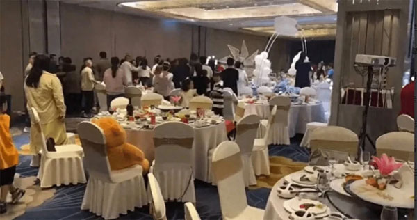 Bà cô chú rể nổi cơn tự ái, hai họ đánh nhau loạn xạ ở đám cưới-3