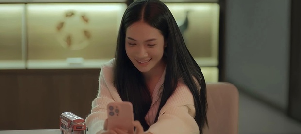 Phim Việt xuất hiện tân binh nóng bỏng còn diễn hay lấn át nữ chính, diện mạo ngoài đời xinh hơn cả trên phim-1