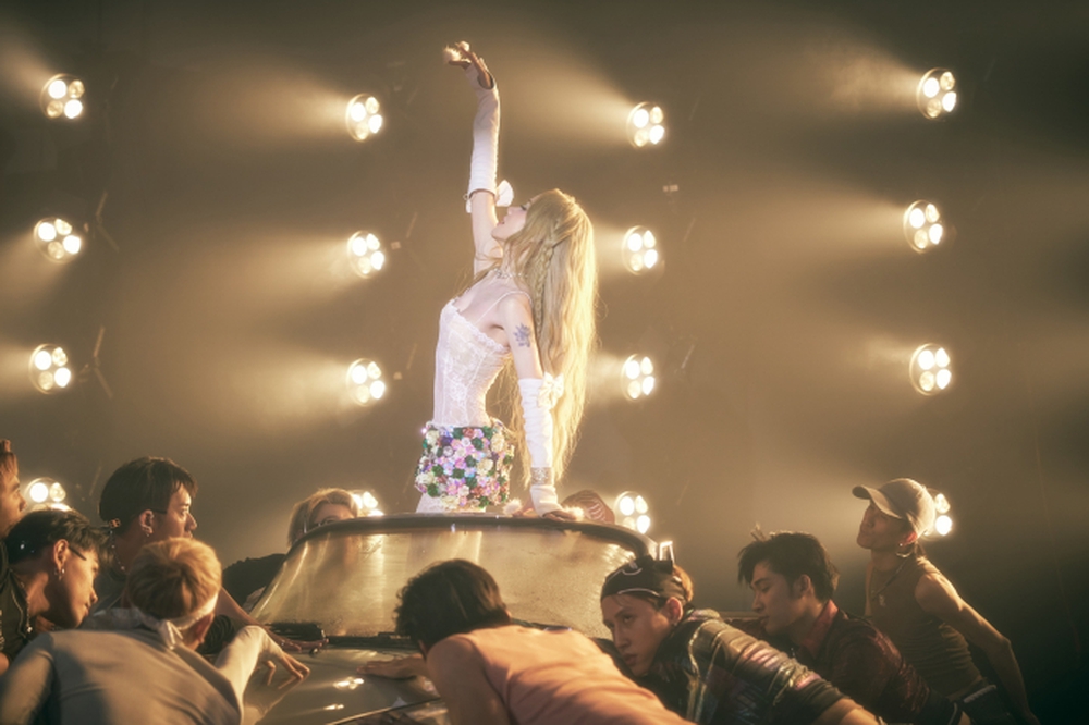 Sắc vóc gợi cảm của Phương Ly trong MV mới-6