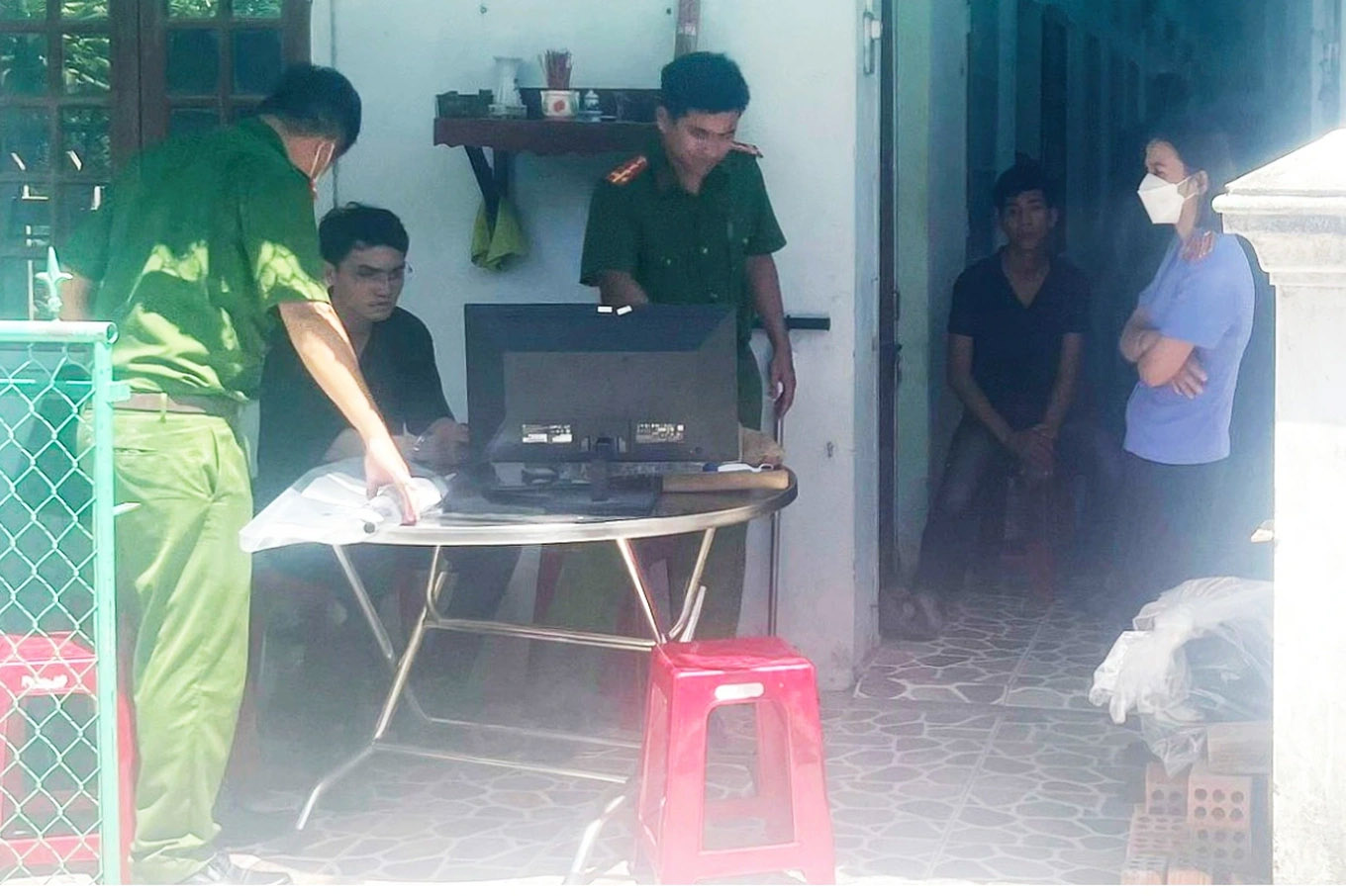 Vụ bắn 2 nữ lao công: Các nghi phạm nghiện game, có hành tung bí ẩn-1