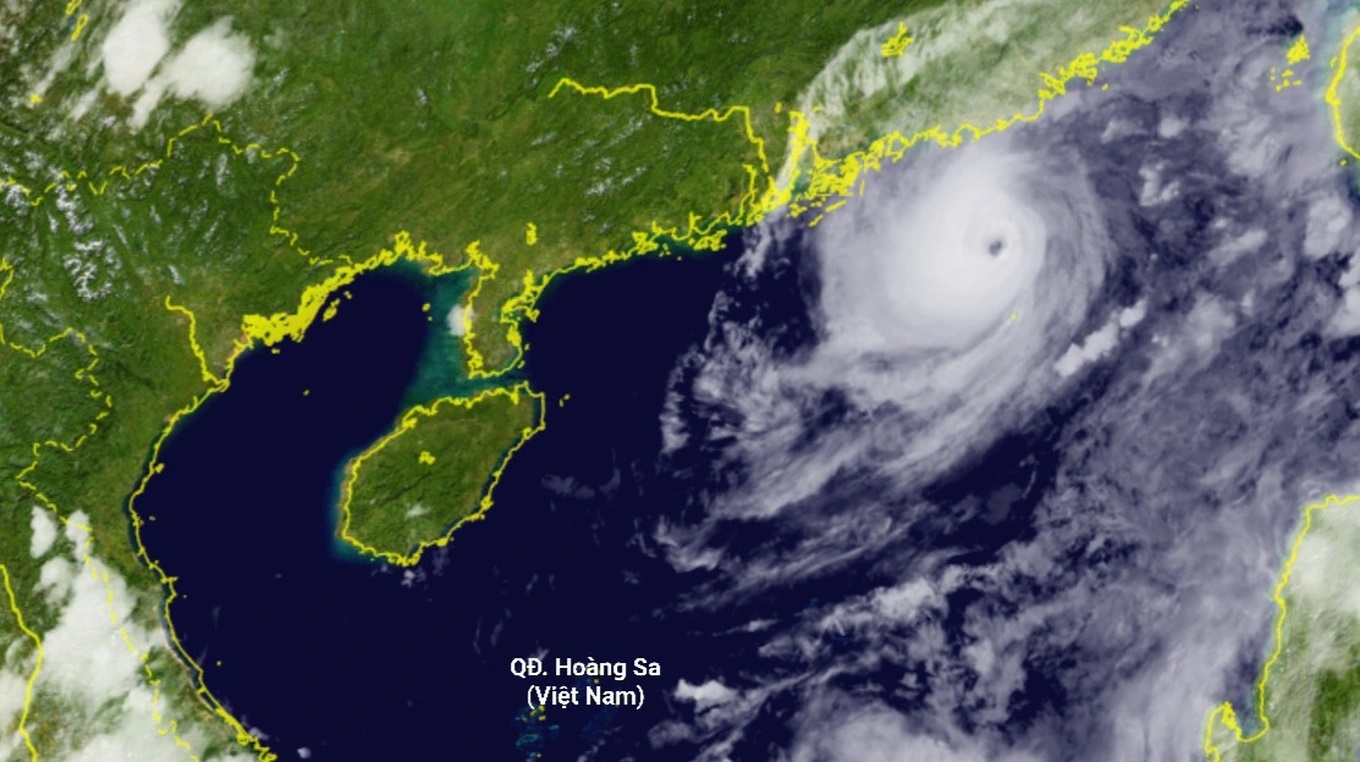 Bão Koinu bất ngờ mạnh lên trên Biển Đông-2