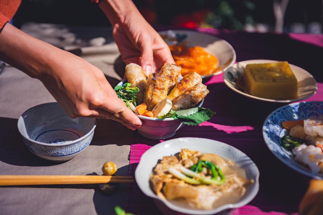 Bữa cơm nào cũng thấy xuất hiện 4 dấu hiệu này bạn cần cảnh giác với bệnh ung thư-1