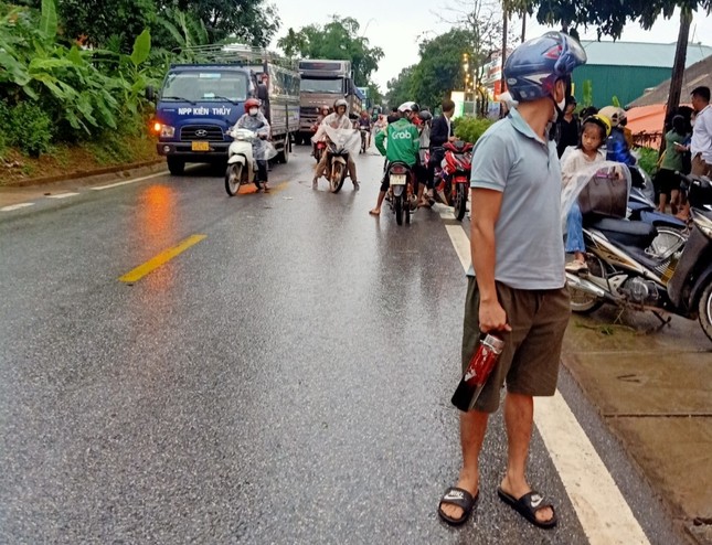 Ngập lụt, sạt lở nghiêm trọng ở Yên Bái, 2 người thiệt mạng-8