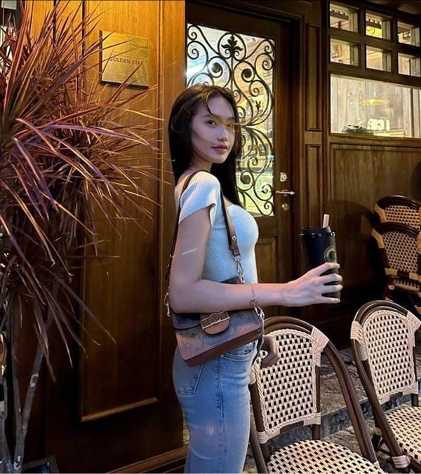 Thân thế ít người biết của vợ sắp cưới Đoàn Văn Hậu: Tiểu thư Hà Thành nức tiếng, sở hữu BST hàng hiệu khủng-5