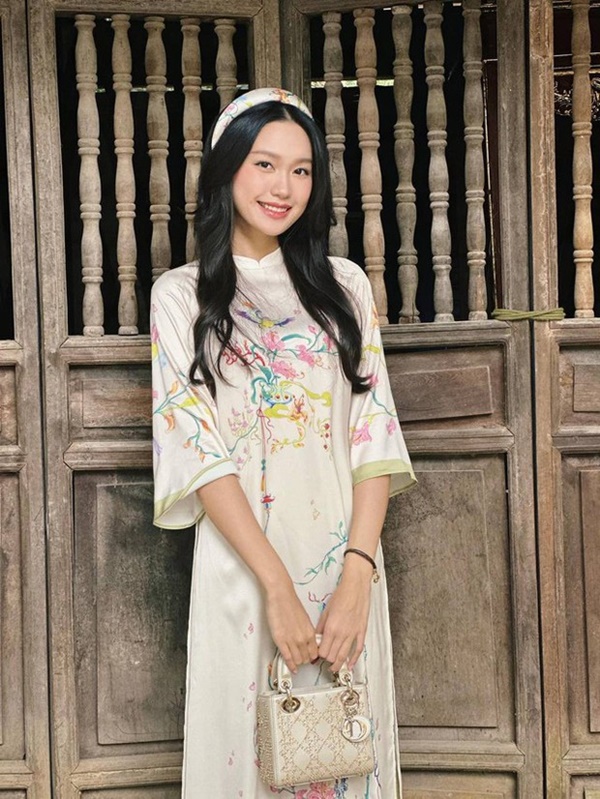 Thân thế ít người biết của vợ sắp cưới Đoàn Văn Hậu: Tiểu thư Hà Thành nức tiếng, sở hữu BST hàng hiệu khủng-7