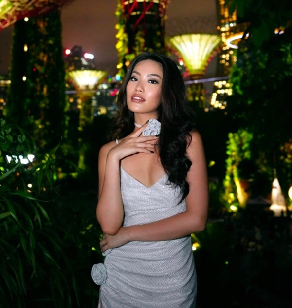 2k3 team Hà Hồ đang bị chỉ trích vì thái độ vênh váo: Từng du học Canada và đạt danh hiệu Á hậu 1-6