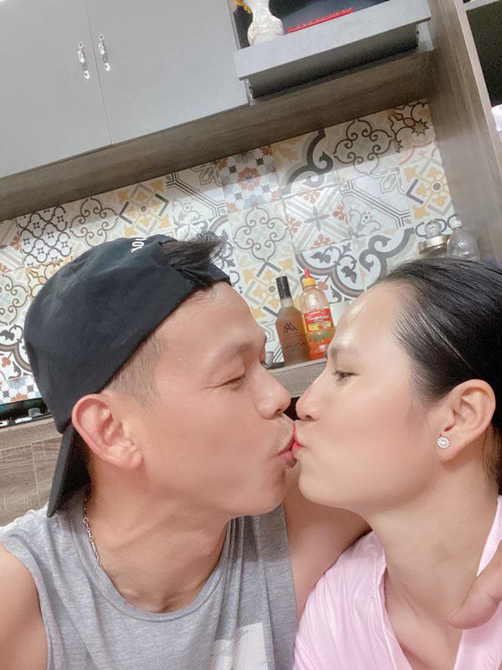 Hôn nhân của thủ môn nổi tiếng: 12 năm chung sống vẫn yêu như thuở ban đầu-4