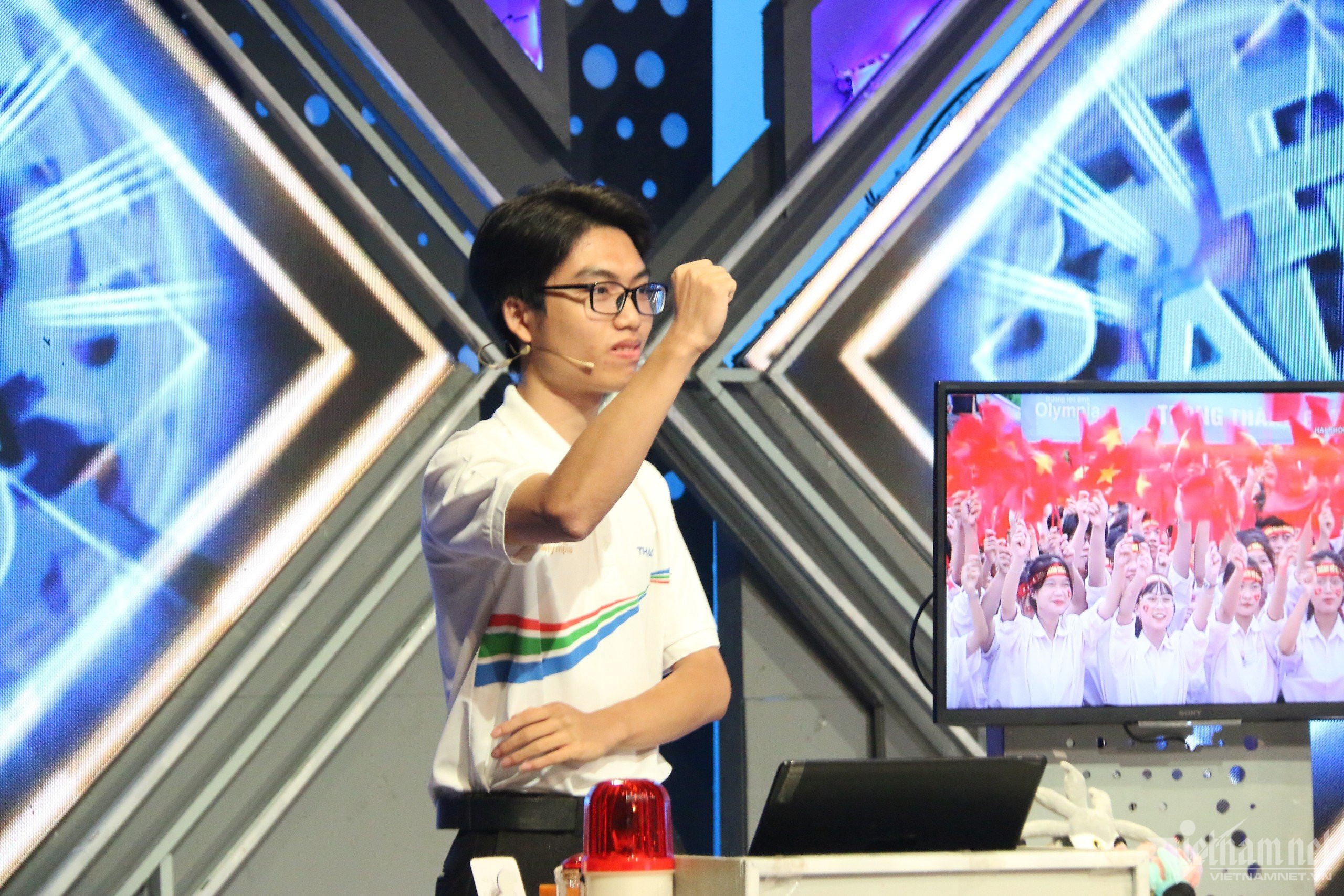 Thắng nghẹt thở, Xuân Mạnh giành vòng nguyệt quế Đường lên đỉnh Olympia-11