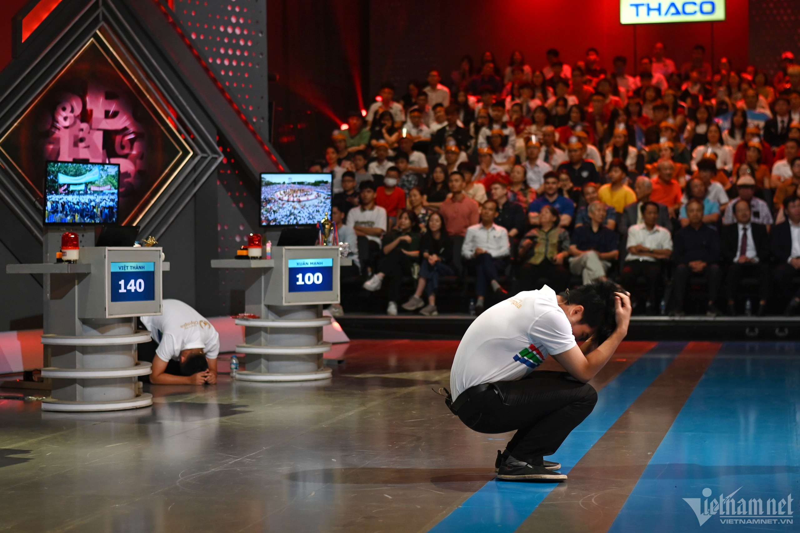 Thắng nghẹt thở, Xuân Mạnh giành vòng nguyệt quế Đường lên đỉnh Olympia-4