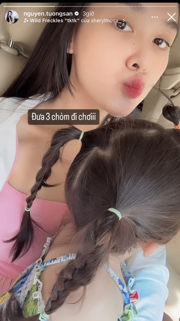 Á hậu Vbiz kết hôn năm 20 tuổi hiếm hoi cho con gái lên sóng, vẫn giữ 1 hành động quen thuộc-1