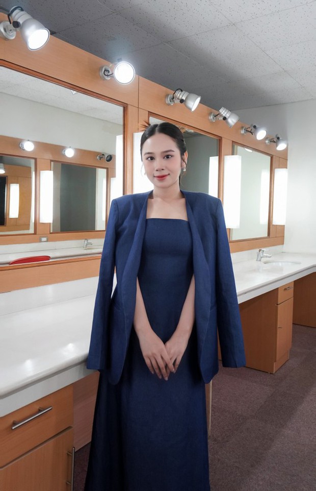 Cô gái dẫn chung kết Đường lên đỉnh Olympia cùng hot girl 7 thứ tiếng Khánh Vy-1