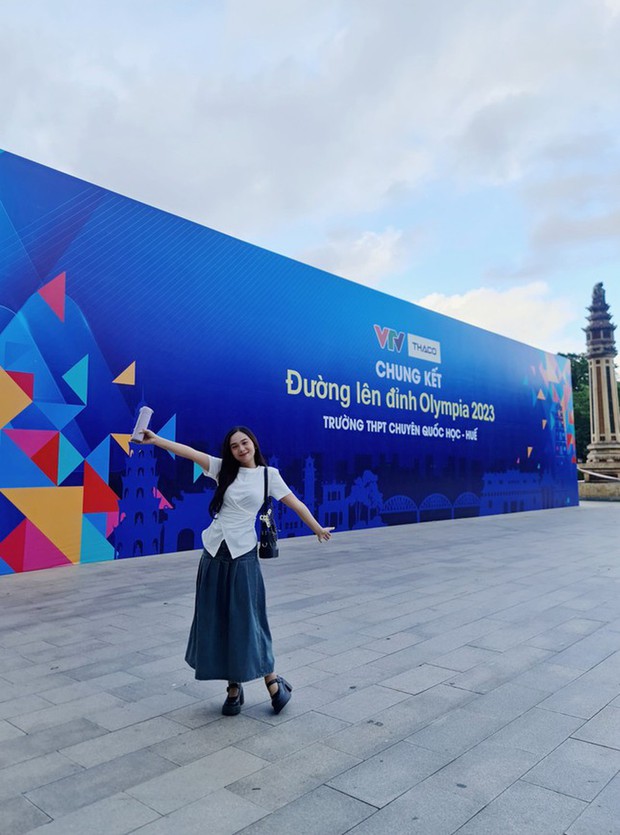 Cô gái dẫn chung kết Đường lên đỉnh Olympia cùng hot girl 7 thứ tiếng Khánh Vy-3