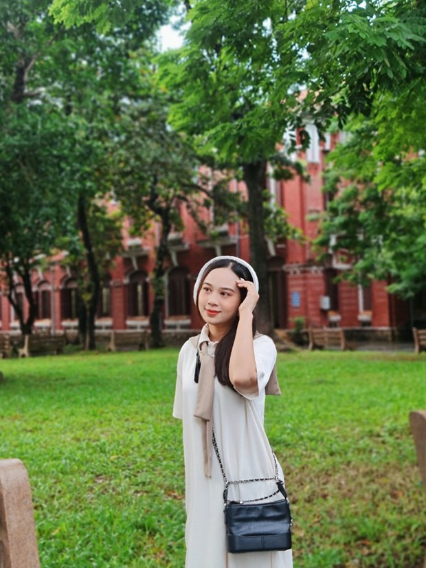 Cô gái dẫn chung kết Đường lên đỉnh Olympia cùng hot girl 7 thứ tiếng Khánh Vy-4