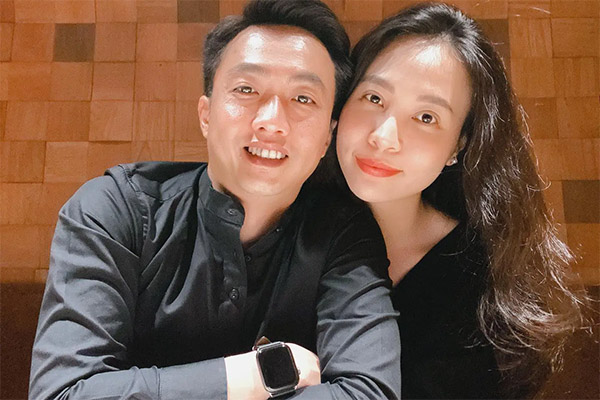 Con gái mới 3 tuổi đã cực kỳ hiểu chuyện và tình cảm, Đàm Thu Trang được khen khéo dạy con-2