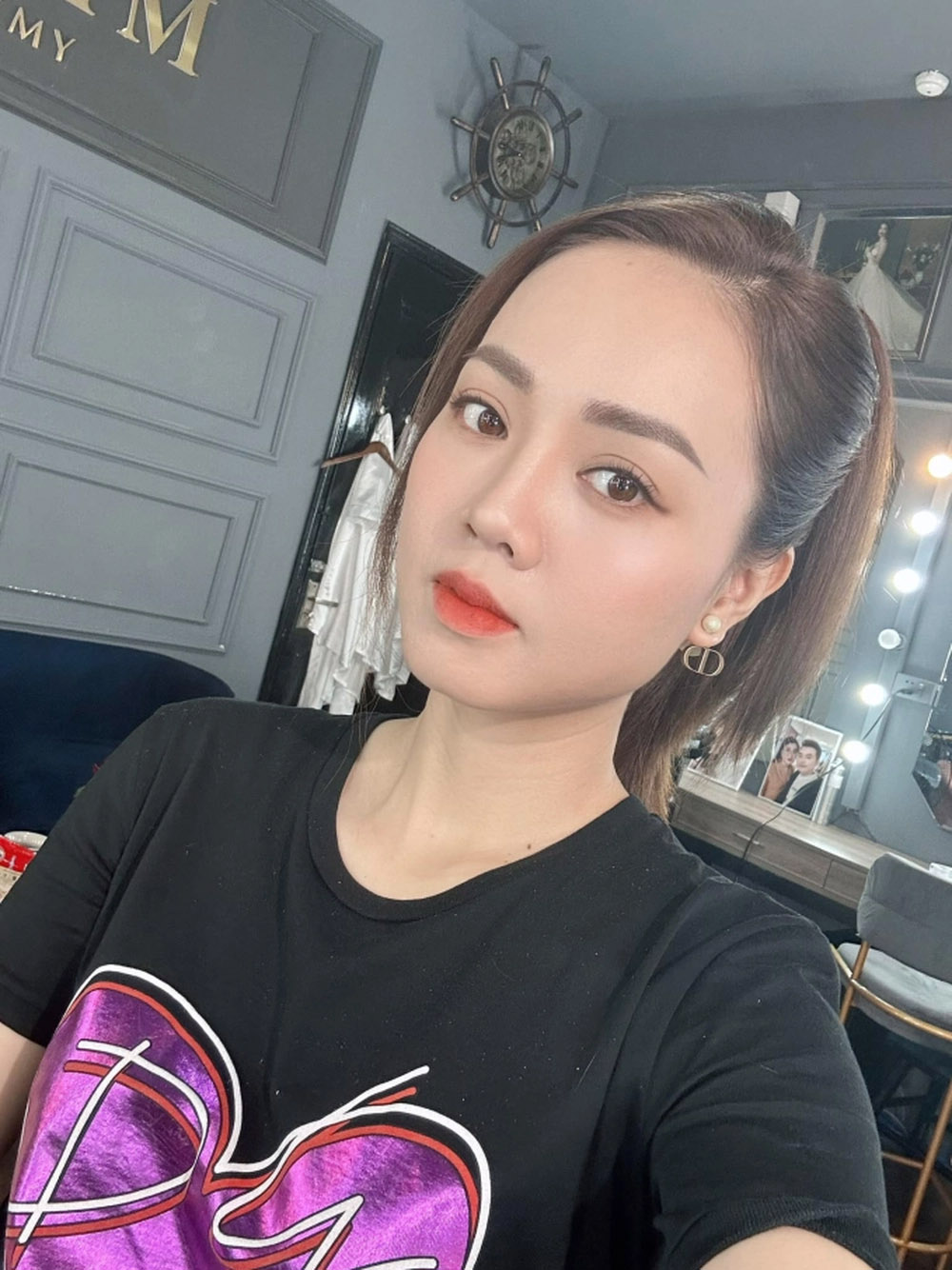 Vợ 3 NSND Công Lý: 2 lần chết lặng, sợ hãi thấy chồng ngã sõng soài trong nhà tắm-1