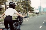 Ngọc Trinh đăng khoảnh khắc ghi lại cảnh gặp tai nạn khi vừa tạo dáng vừa lái moto, công khai nhận sai 1 chuyện-8