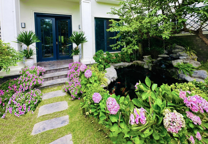 Sân vườn trong biệt thự 2 triệu đô của Lã Thanh Huyền: Diện tích khủng 150m2, nổi bật với hồ cá Koi đắt đỏ-9