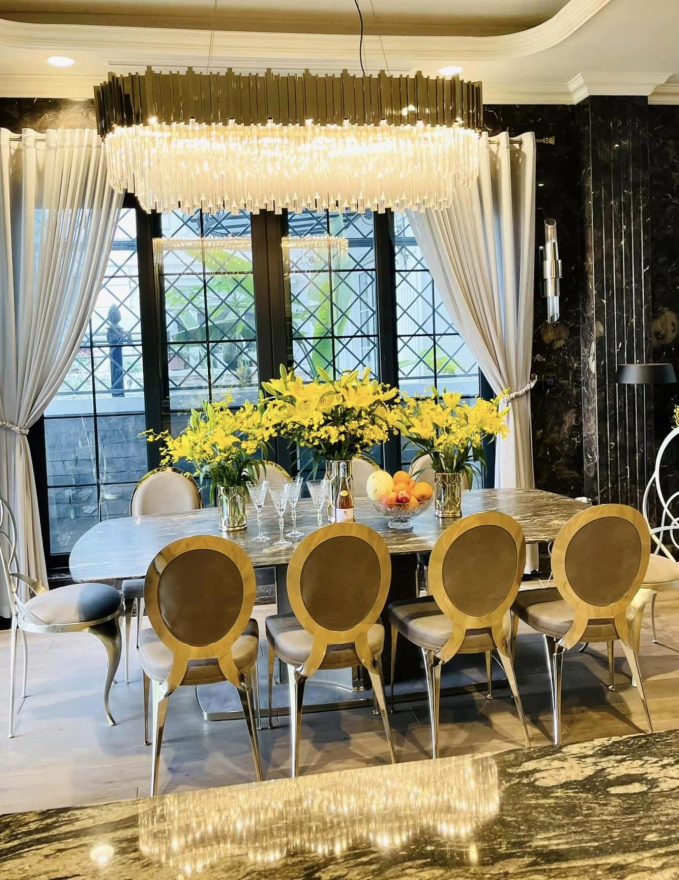 Sân vườn trong biệt thự 2 triệu đô của Lã Thanh Huyền: Diện tích khủng 150m2, nổi bật với hồ cá Koi đắt đỏ-16