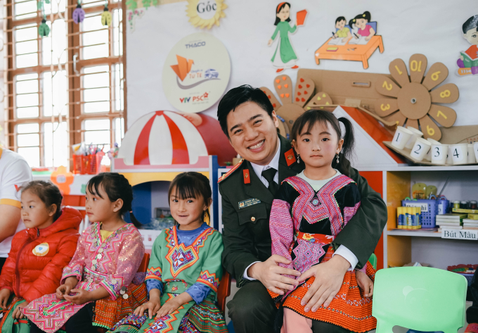 Chuyện chàng Trung uý vùng cao nuôi cơm trưa cho hàng nghìn em nhỏ: Để cơm trắng nước lã chẳng còn là bữa ăn mỗi ngày-7