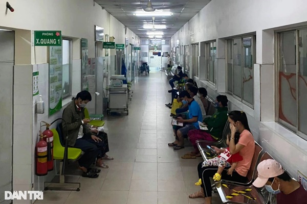 Kết quả xét nghiệm bất ngờ của hàng loạt trẻ ngộ độc sau khi ăn bánh su kem-1