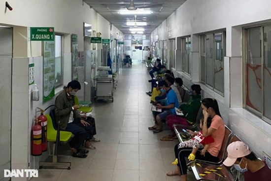 Kết quả xét nghiệm bất ngờ của hàng loạt trẻ ngộ độc sau khi ăn bánh su kem