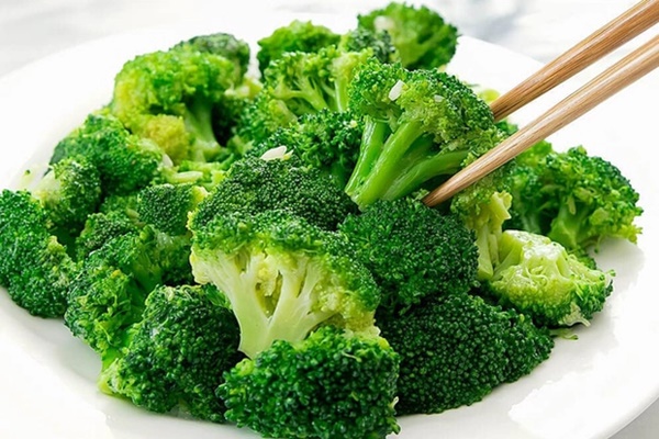 4 loại rau là thuốc bổ tim” tự nhiên, hạ mỡ máu hiệu quả được bác sĩ tim mạch Mỹ khuyên dùng-1