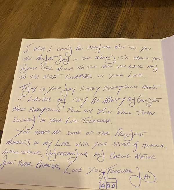 20 năm sau khi cha mất, cô gái vỡ òa nhận được thư của ông vào ngày cưới-4