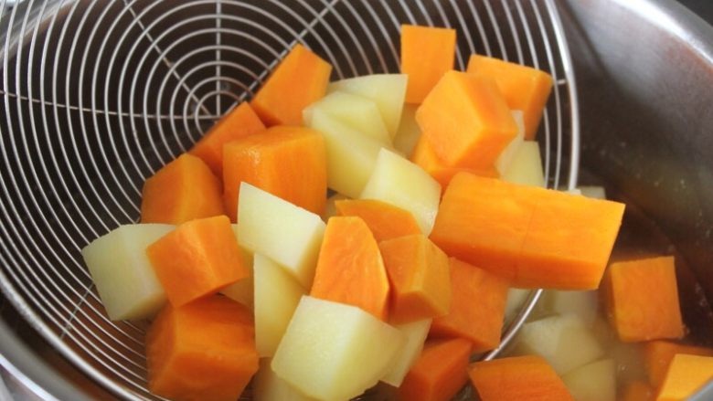 Bữa tối giảm cân hiệu quả với món salad khoai lang cá hồi-3