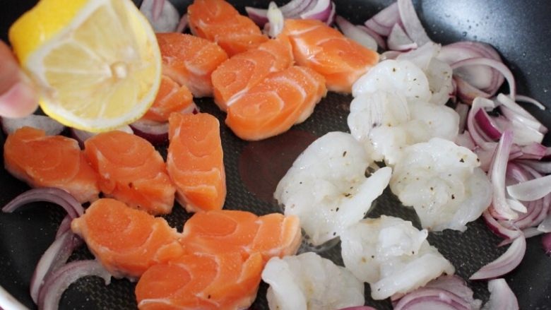 Bữa tối giảm cân hiệu quả với món salad khoai lang cá hồi-11