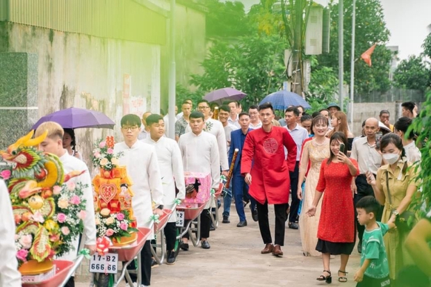 Chú rể Thái Bình đem 7 xe rùa đến nhà gái đưa tráp, mẹ e ngại một điều khi con đưa ra ý tưởng-6