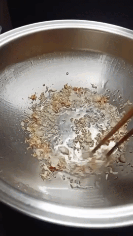 Mách bạn cách bảo quản nấm rơm 10 ngày vẫn giòn ngon, không bị thâm nhũn-3