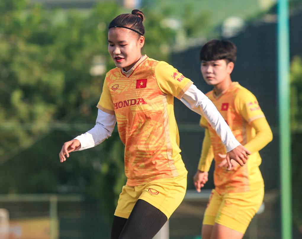 Hé lộ cách hotgirl Thanh Nhã, Trần Thị Duyên bảo vệ da khi tập luyện dưới tiết trời nắng gắt-9