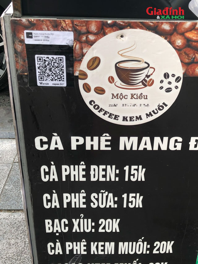Ra vỉa hè bán cà phê mang đi chỉ 15.000 đồng/cốc, người phụ nữ tỉnh lẻ sống khỏe giữa đất Hà thành-2