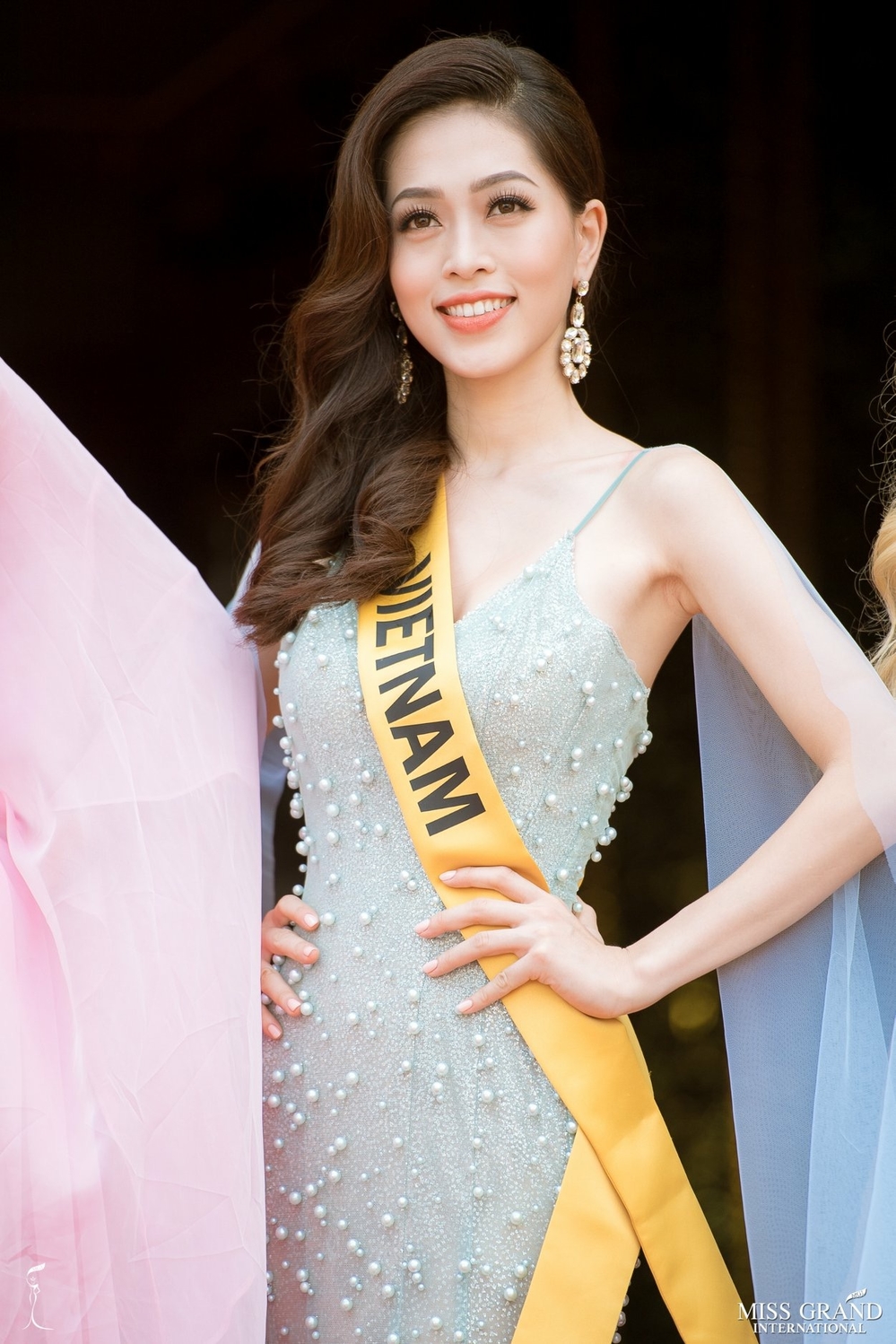 Á hậu Việt Nam từng lọt Top 10 Miss Grand International, giờ ít hoạt động showbiz và có hôn nhân hạnh phúc bên chồng nam thần màn ảnh-1