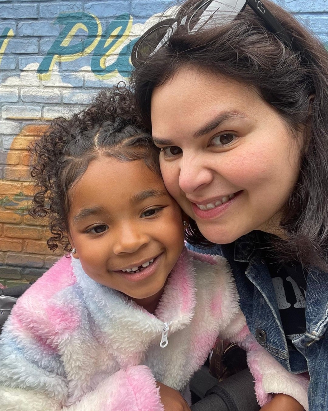 Cuộc sống khó tin của bảo mẫu nhà Kadarshian: Ở dinh thự, du lịch bằng chuyên cơ 73 triệu đô và những đặc quyền cả triệu phú cũng mơ ước-2