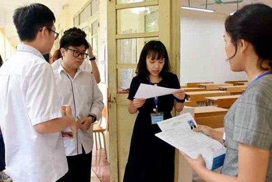 Thi tốt nghiệp THPT: Giảm môn thi bắt buộc, giảm áp lực người học