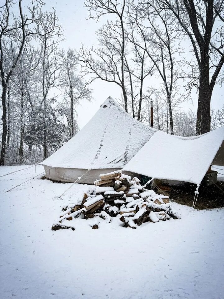 2 năm tiết kiệm 1,2 tỷ đồng nhờ ở lều, bà mẹ bỏ việc vì không cần tiền nữa-5